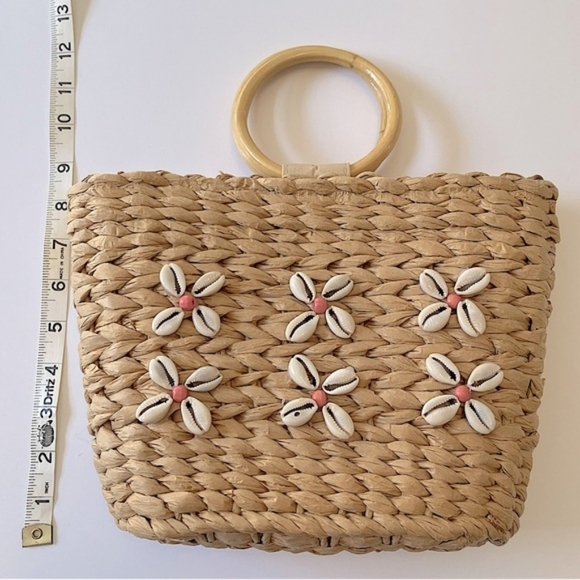 NWOT Collection 18 Straw Bag Collection 18 - Picture 6 of 14